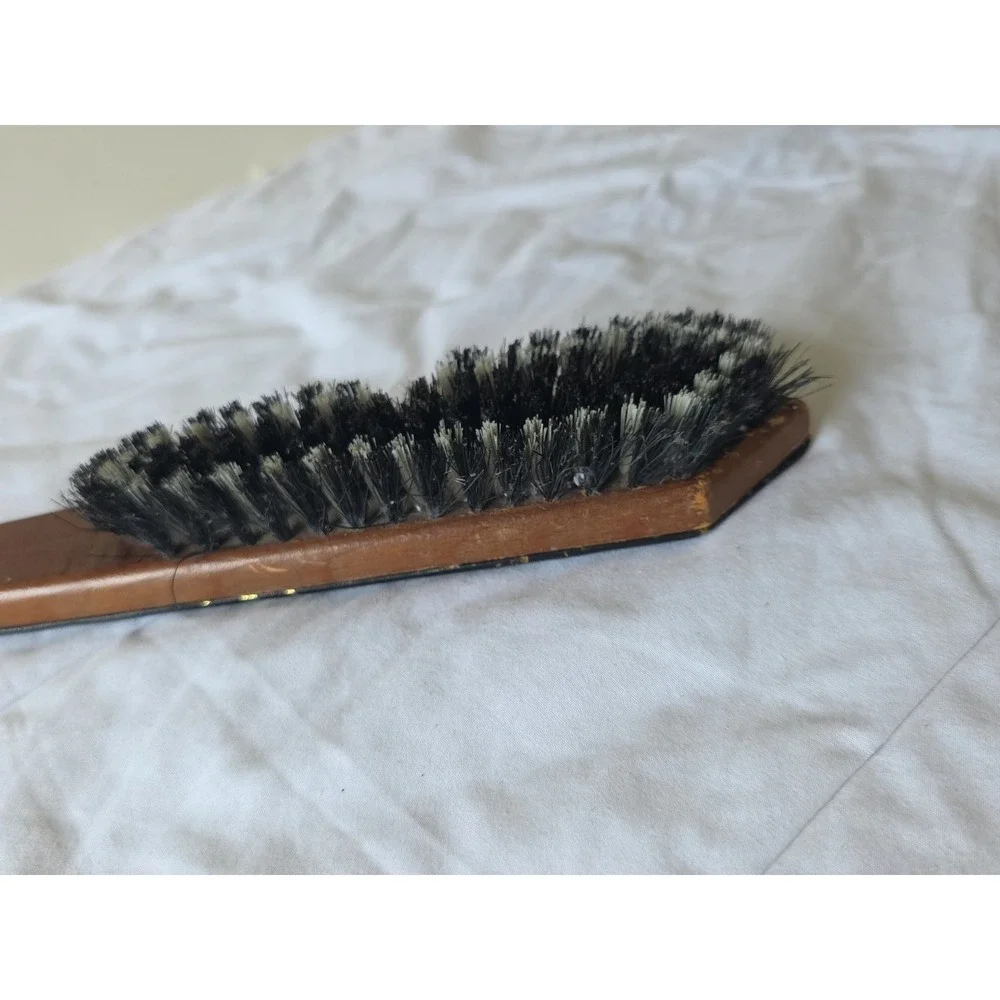 Vintage Made In England Tie Shaped‎ Brush